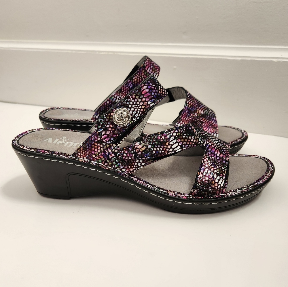 New Alegria Loti Funtastic snake print leather wedge open toe sandals